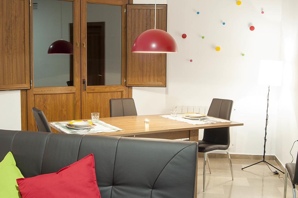 Apartamentos Catedral Plaza 3000 Granada Bilik gambar