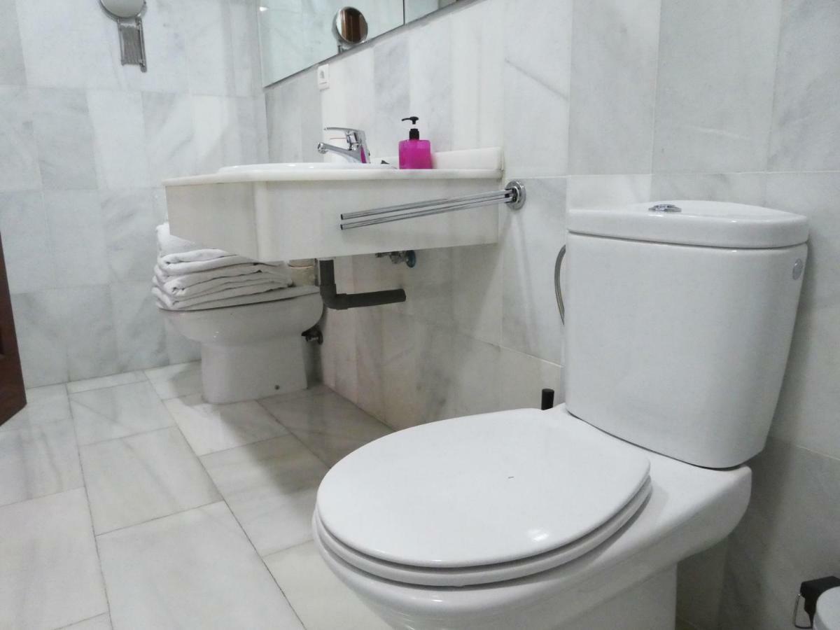 Apartamentos Catedral Plaza 3000 Granada Luaran gambar